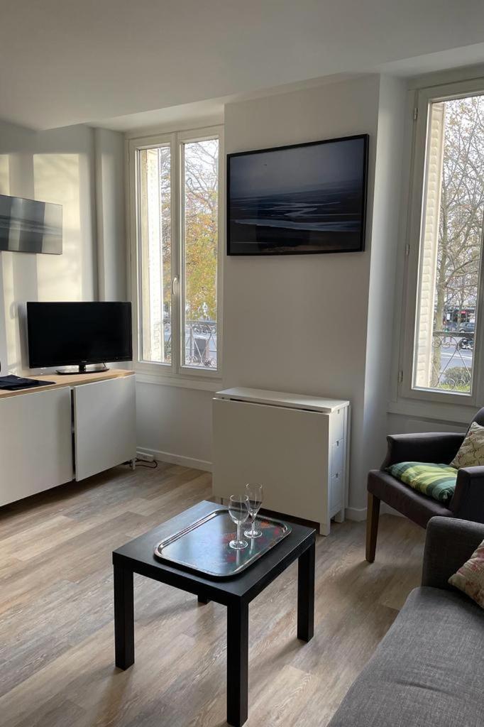 Appartement Superbe 2 Pieces Proche Nation Paris