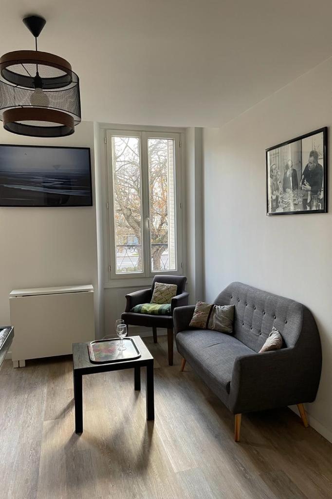 Superbe 2 Pieces Proche Nation Appartement